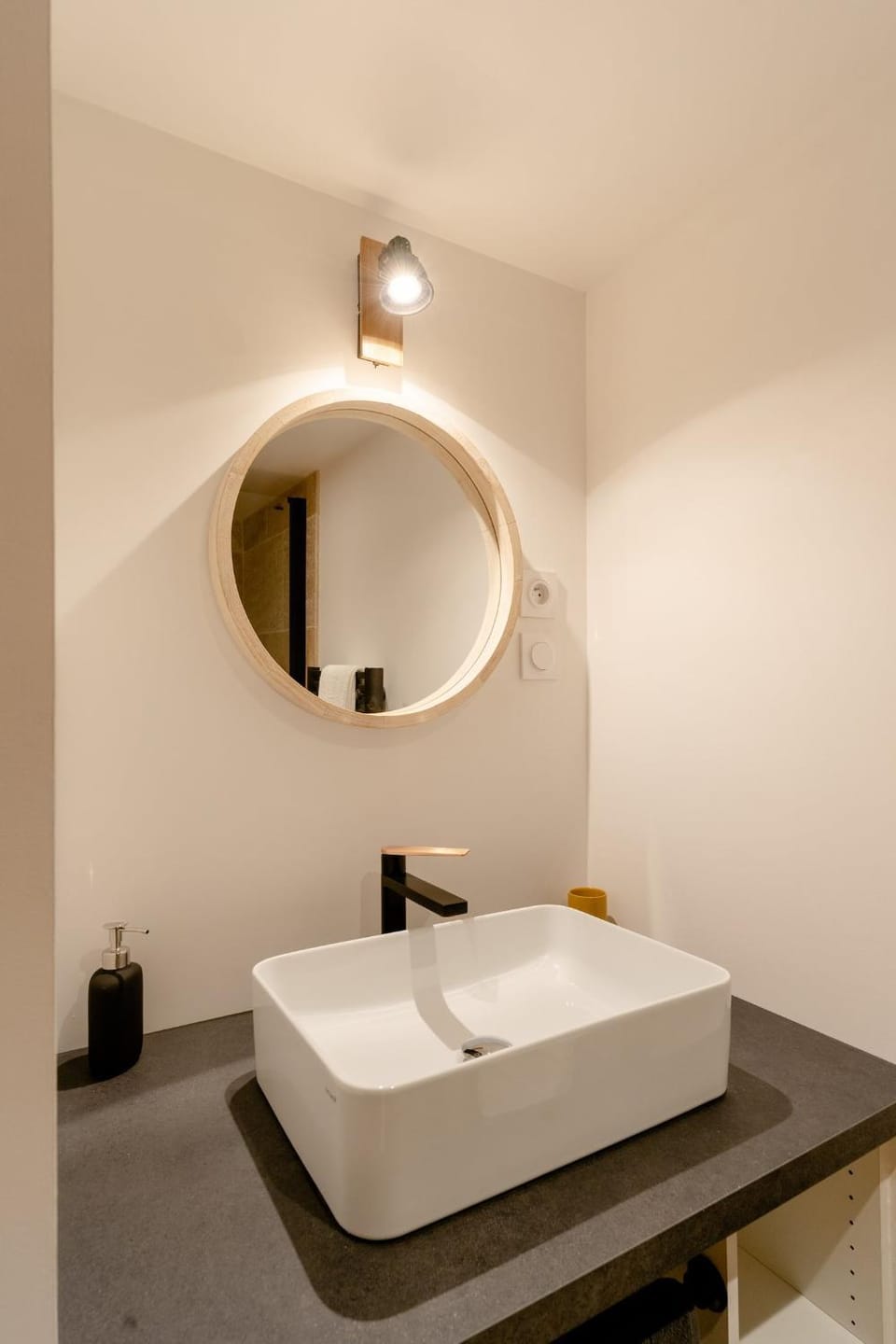 Bathroom, Bedroom