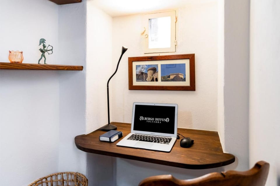 Decorative detail, Seating area