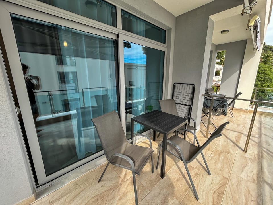 Day, Balcony/Terrace