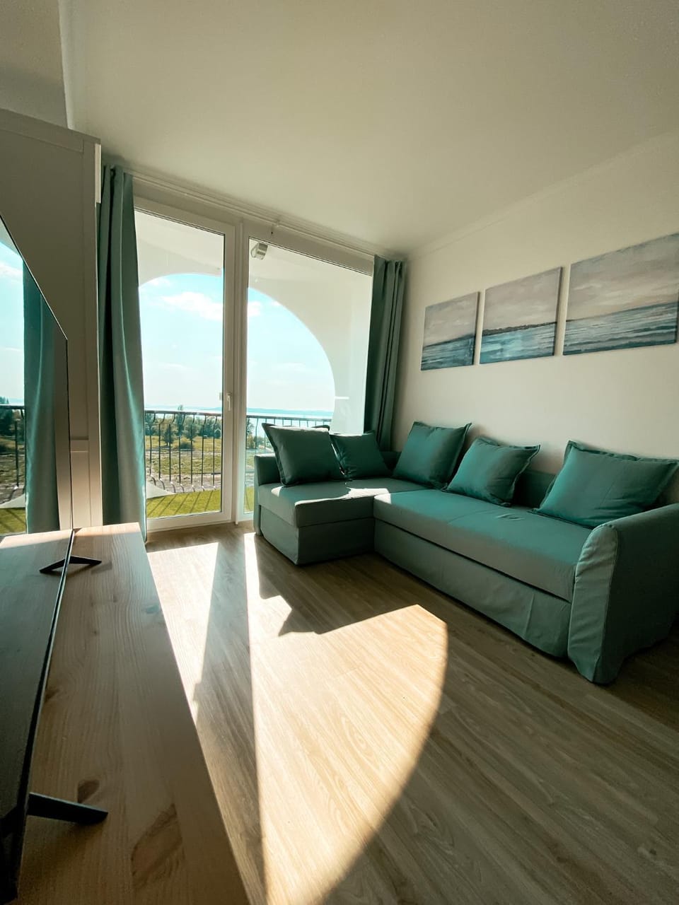 Marine Apartman By BLTN Siófok Apartment in Siófok