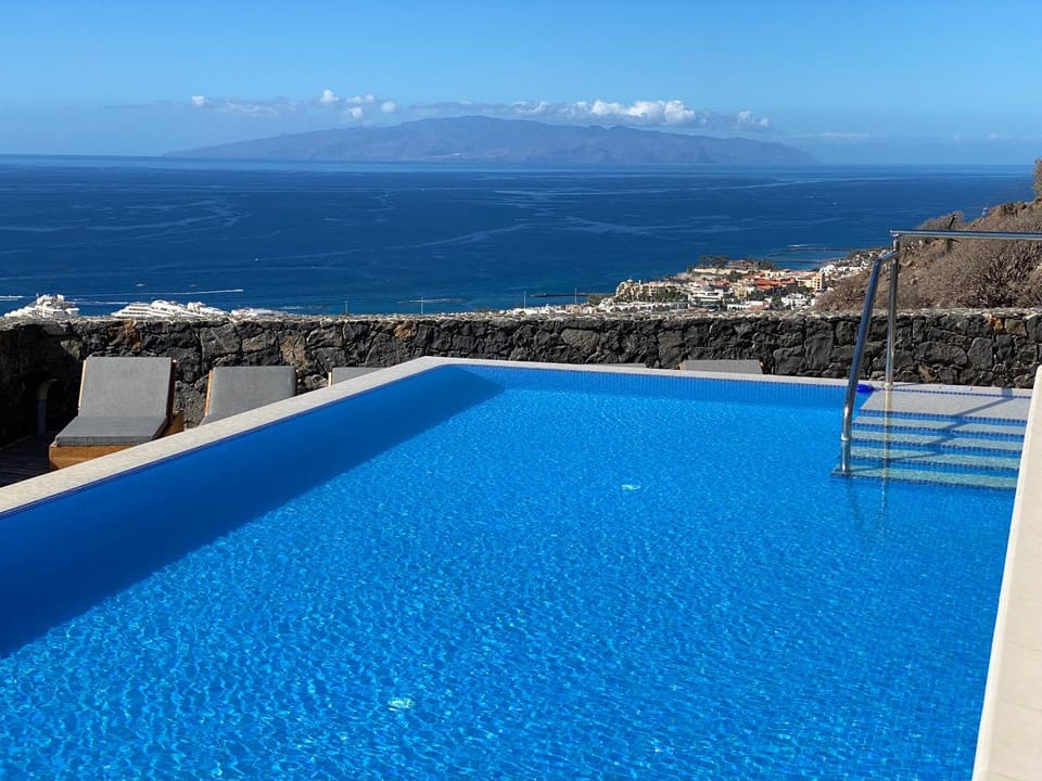 Luxury Villa Maria private heated pool Free Car except Christmas Villa in Costa Adeje