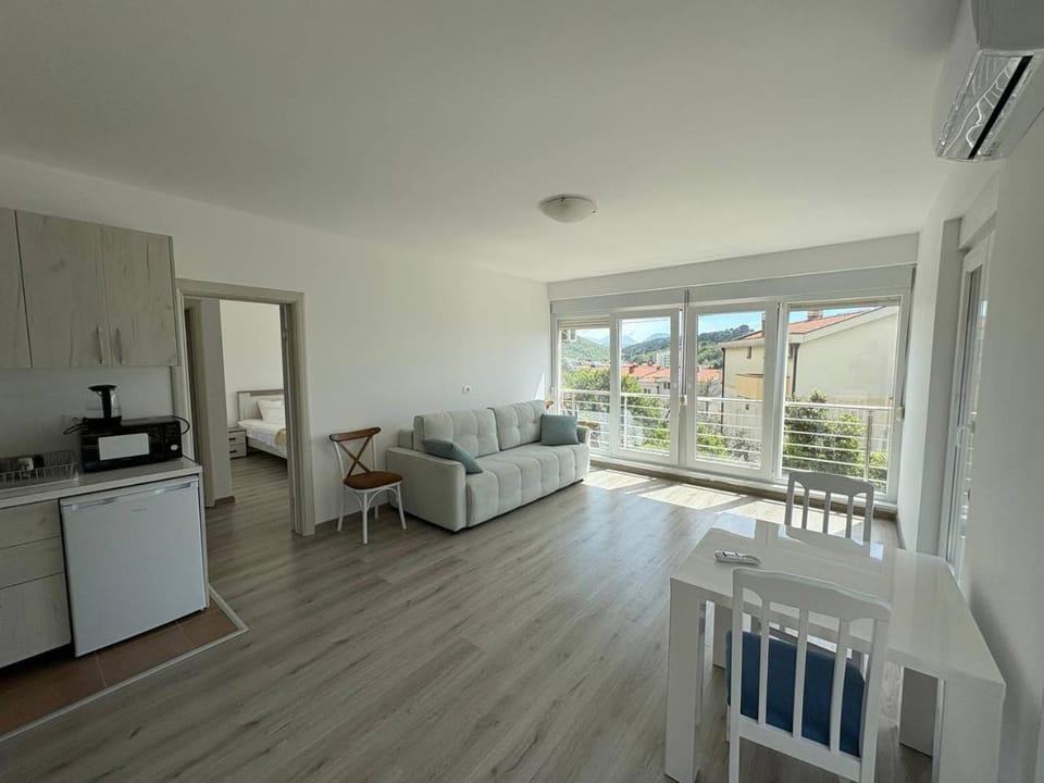 UpART House Apartment in Budva Municipality