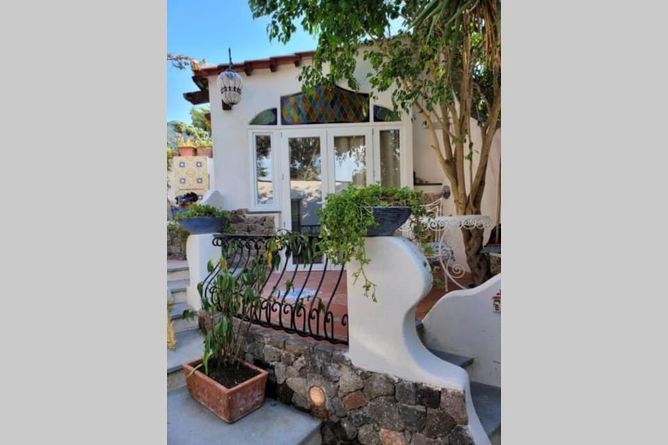 Arabesque Apartment in Lacco Ameno