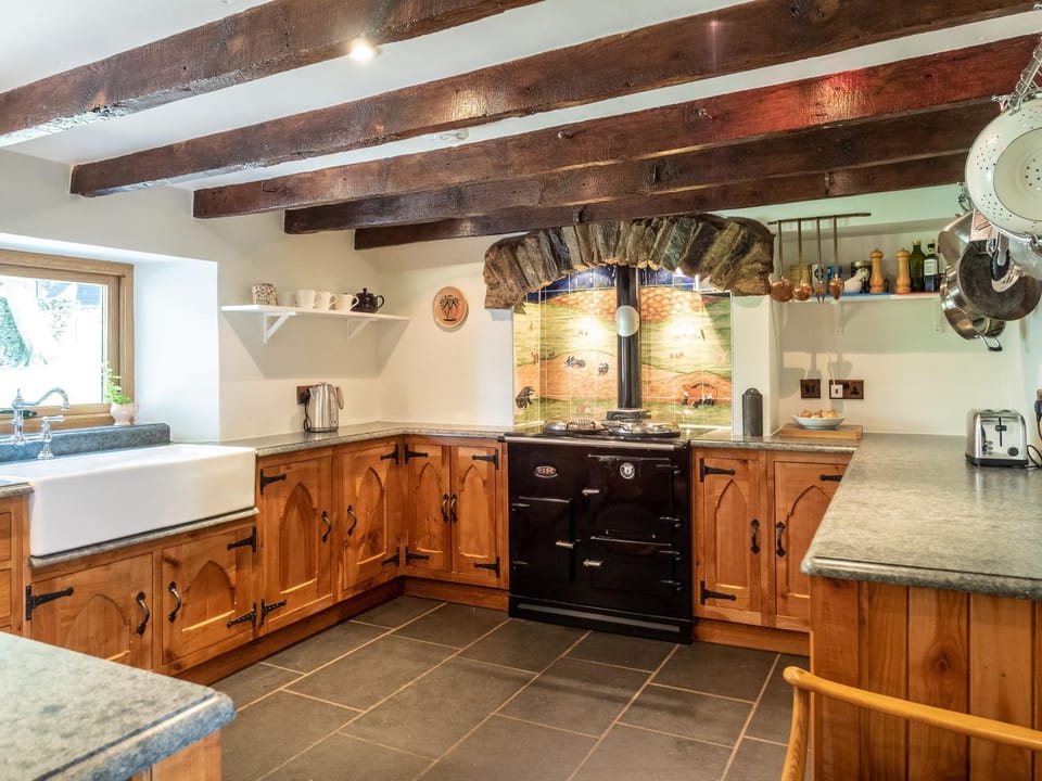 Kitchen or kitchenette, microwave, stove, stove