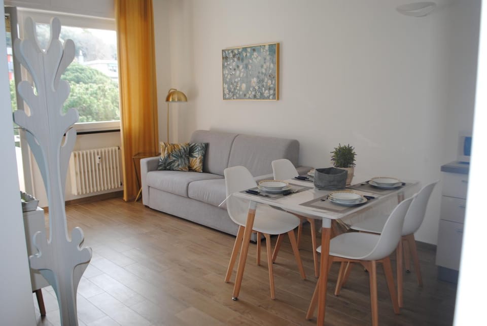 RAGGIO DI SOLE - pool, tennis, parking, sea view & relax Apartment in Rapallo