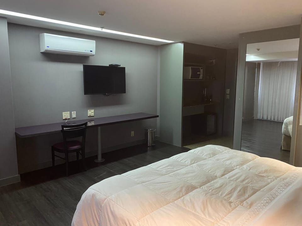 TV and multimedia, Photo of the whole room