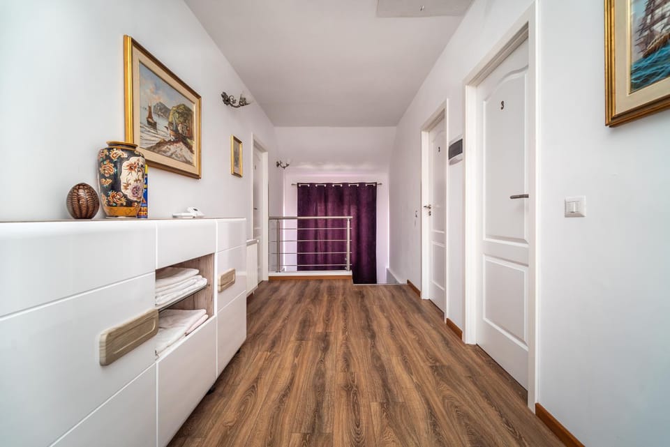 Lounge or bar