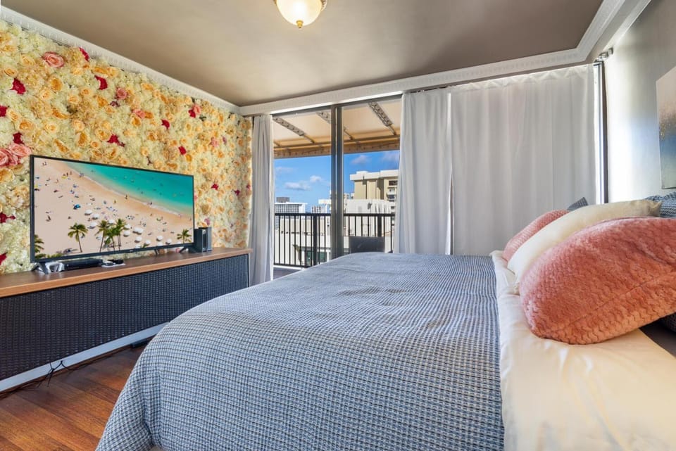 Oceanview Penthouse Suite Apartment in Honolulu