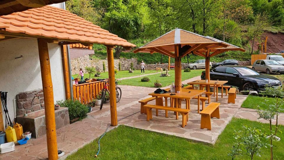 Kuca Stojanovica Topli Do Apartment in Serbia