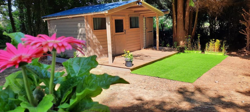 Cabane 5km Etretat Bed and Breakfast in Normandy