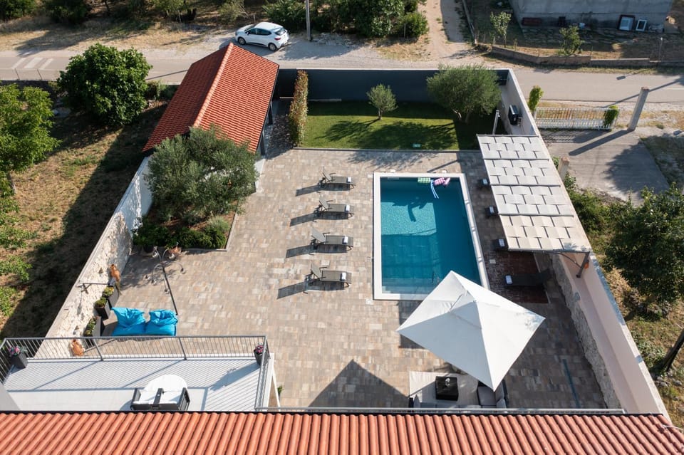 Day, Bird's eye view, Swimming pool