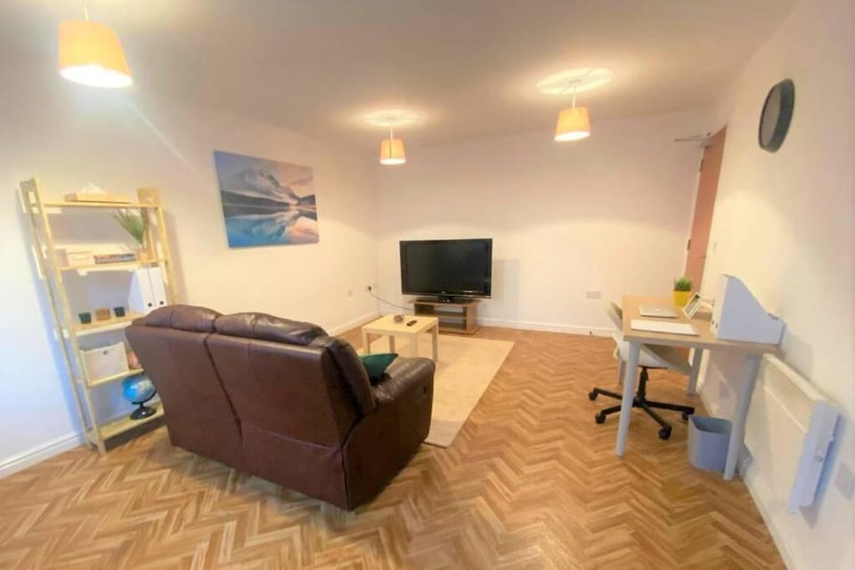 The Onyx Suite - 1 Bed apartment w/ free parking Apartment in Cardiff