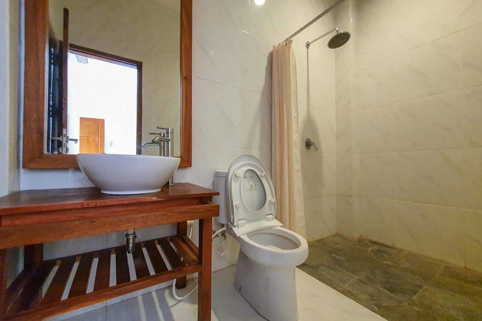 Rumah Eyang Tardjo Syariah Mitra RedDoorz Hotel in Indonesia