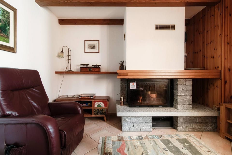 Chalet Nucleo 12 by Quokka 360 - bouldering temple in Chironico Apartment in Canton of Ticino