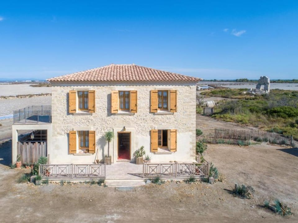 Property building, Natural landscape
