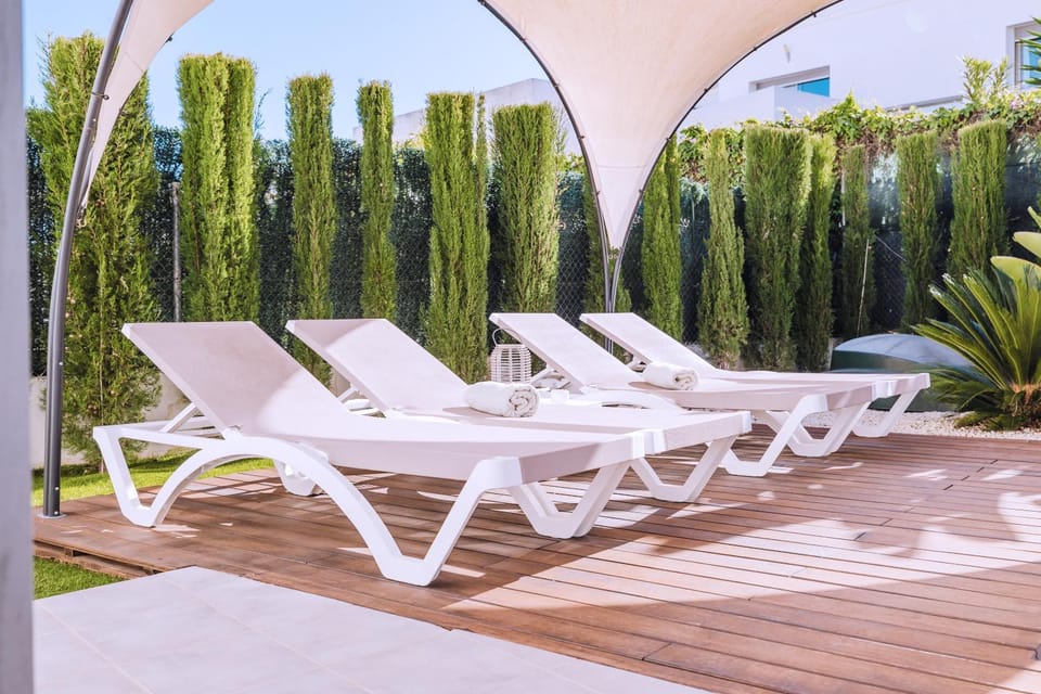 Garden, Pool view, Swimming pool, sunbed