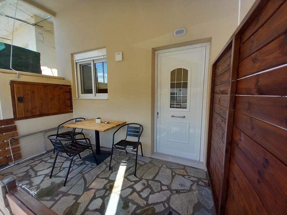 THALASSA ALMYROS APARTMENTS House in Messenia