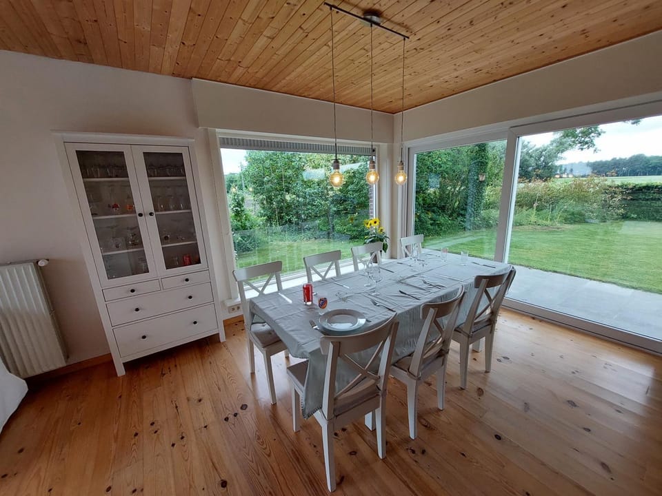 Dining area, Garden view