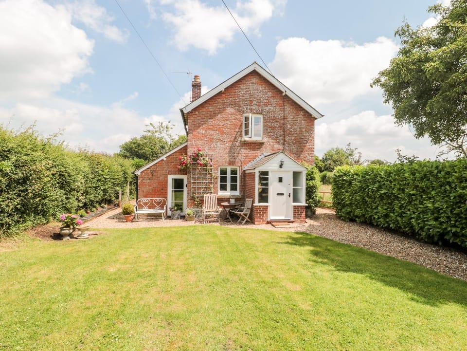 Old Rectory Cottage House in North Dorset District