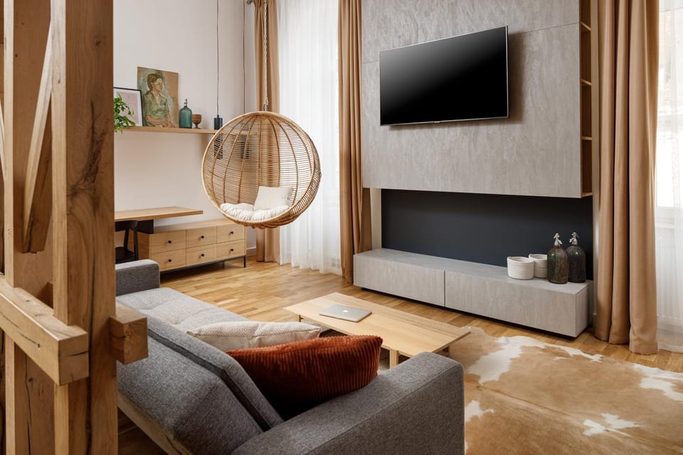 TV and multimedia, Living room, Seating area