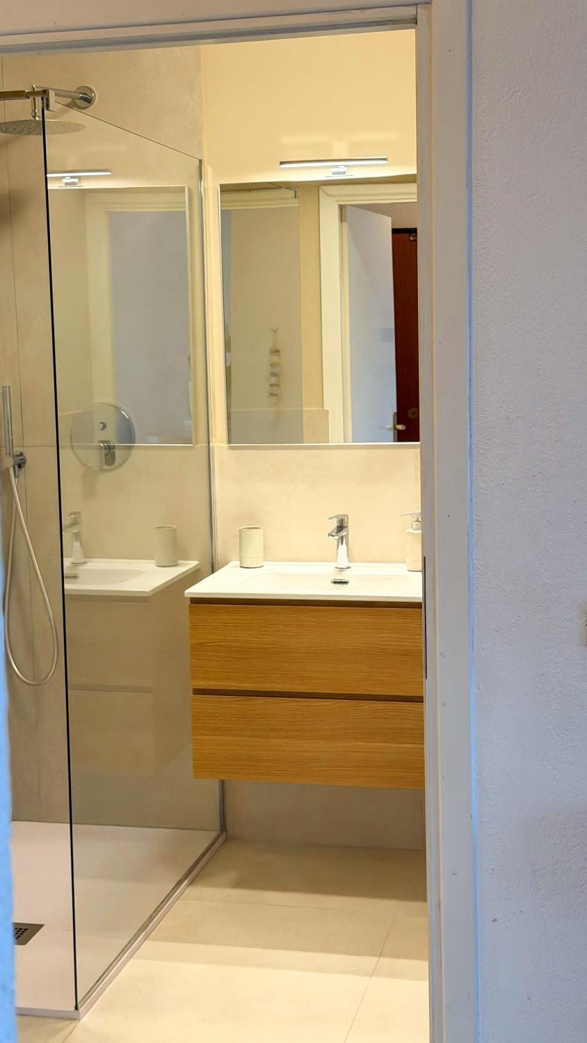Coquet Appartement Avec Le Terrasse Sur Le Mer Apartment in Roquebrune-Cap-Martin