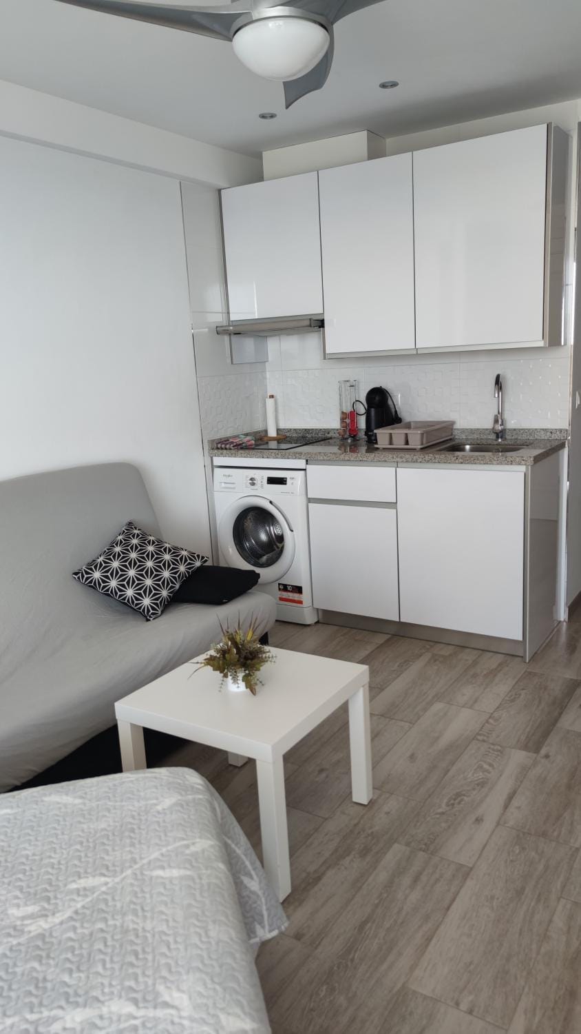 Kitchen or kitchenette, Living room, kitchen