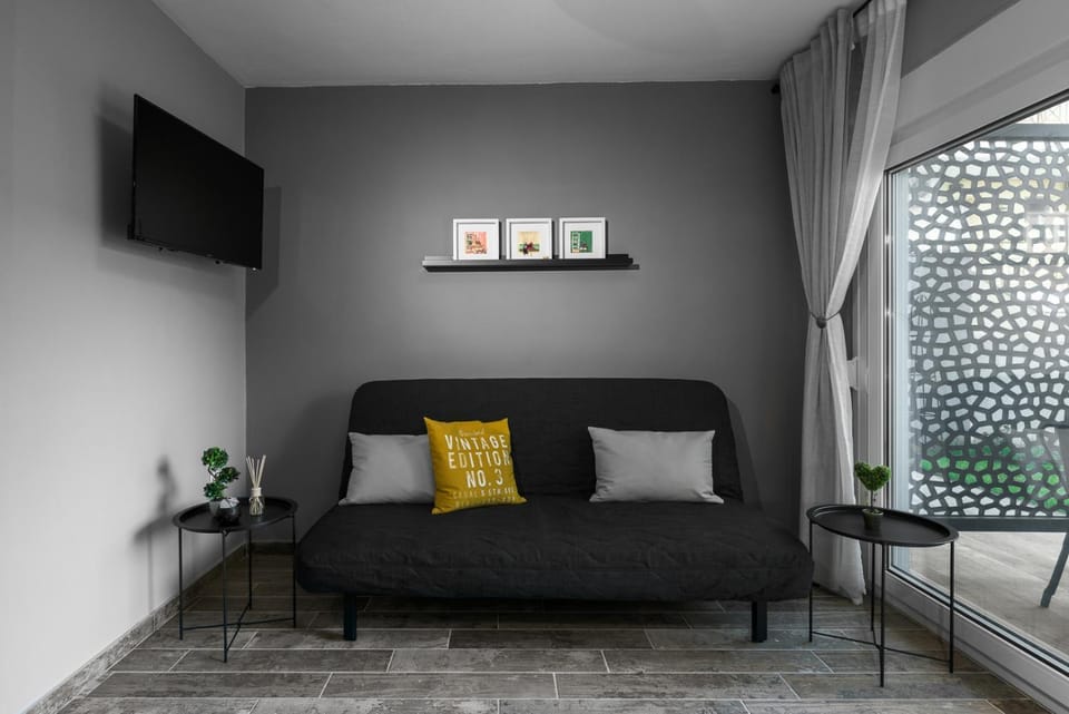 "HoMes" II, The aRt BoutiQue experience by Lou Lenny Apartment in Halkidiki