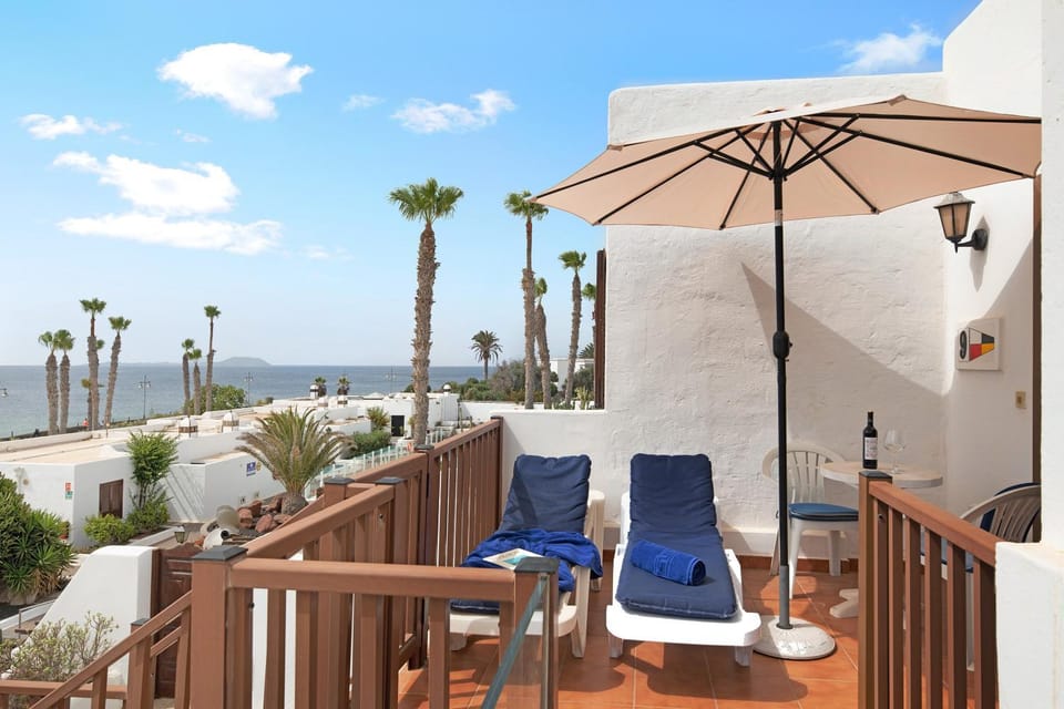 Property building, Balcony/Terrace