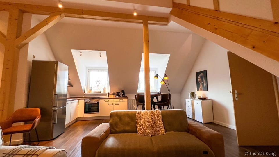 Living room, Food, kitchen