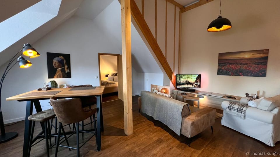 Living room, Food