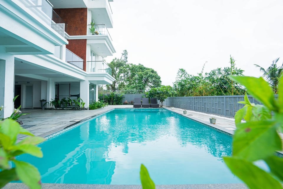 Property building, Swimming pool