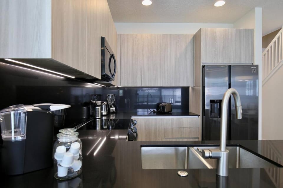 Great 4 bedroom townhouse in Hidden Forest, with private pool! House in Four Corners