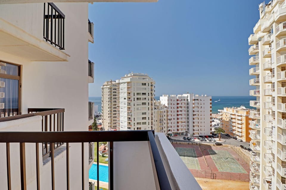 Property building, View (from property/room), Balcony/Terrace, City view