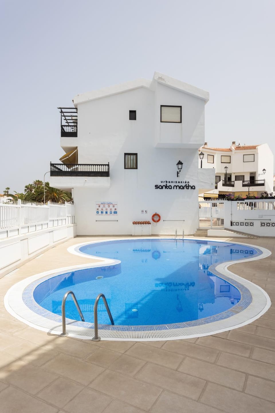 Property building, Sea view, Swimming pool