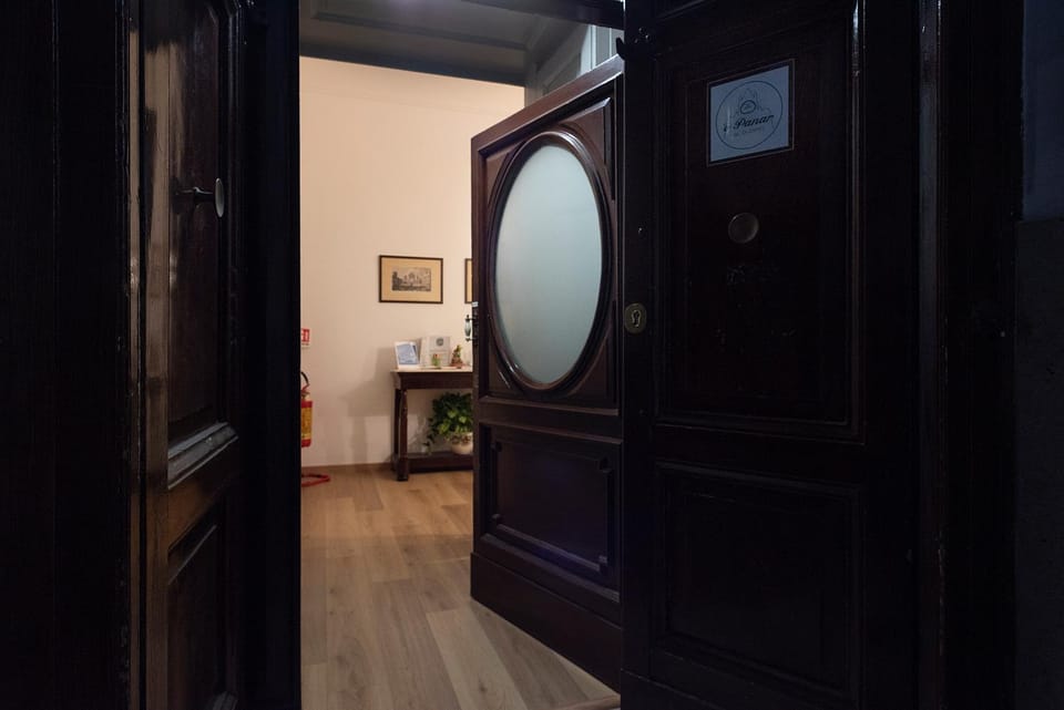 Lobby or reception, Internal: Not applicable to any particular room