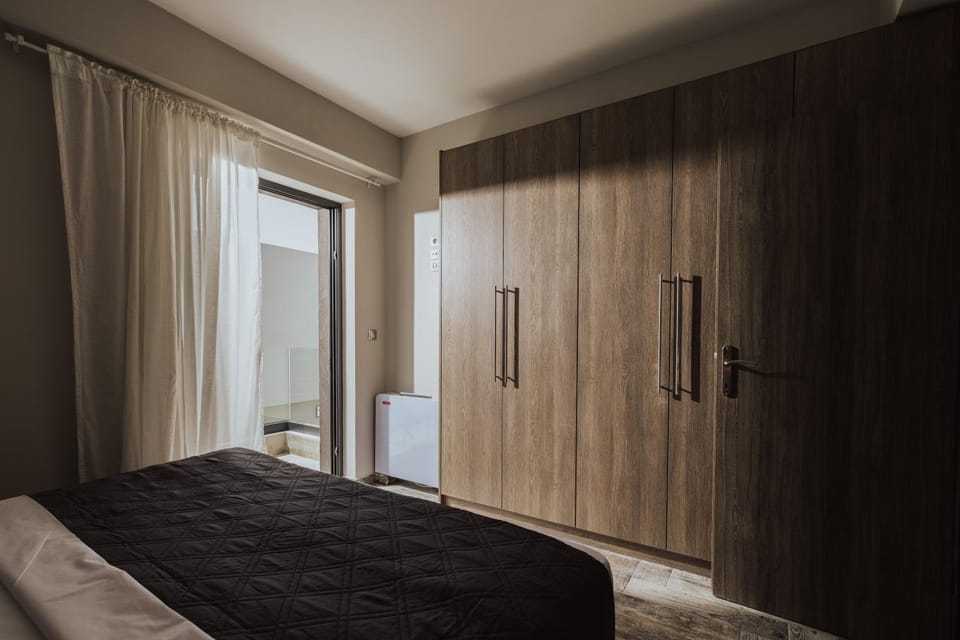 Bed, Photo of the whole room, Bedroom, wardrobe