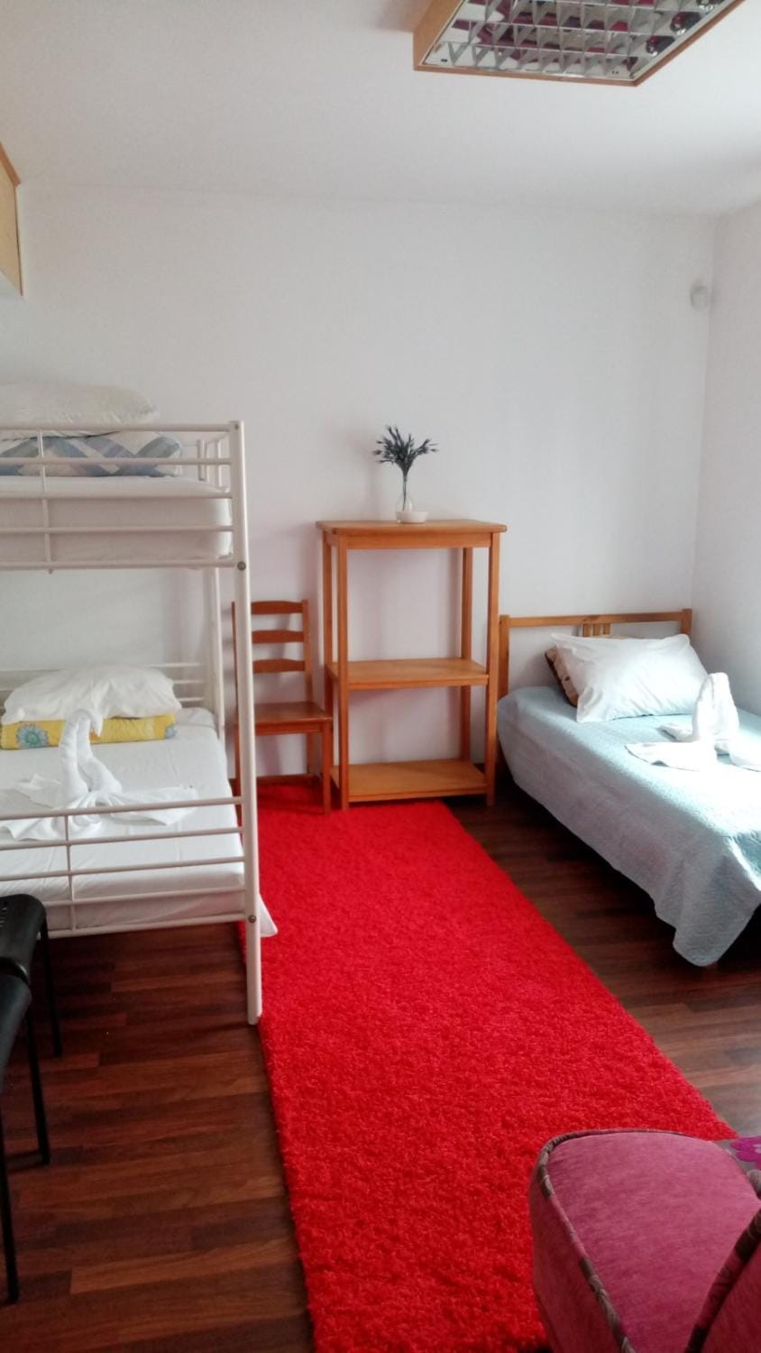 Tanagra- POKOI Bed and Breakfast in Poznan