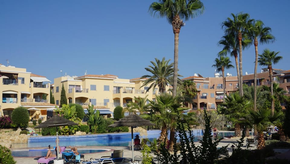 Swimming pool, Swimming pool