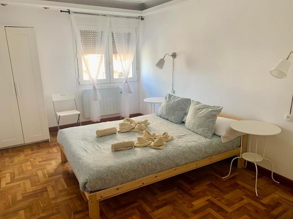 Amplio Apart 3 dormitorios cerca de la playa con garaje Apartment in Gijón