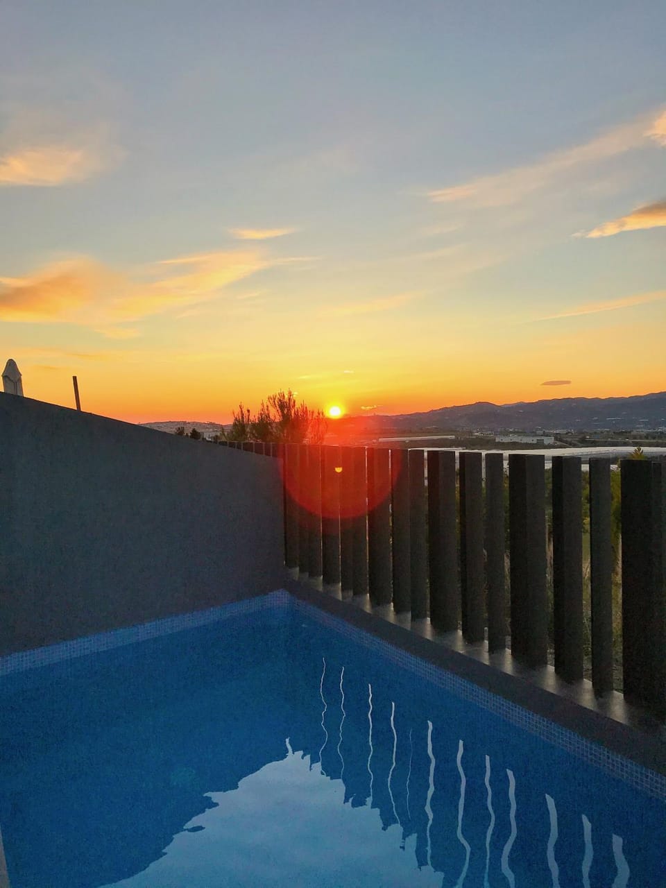 Swimming pool, Sunrise