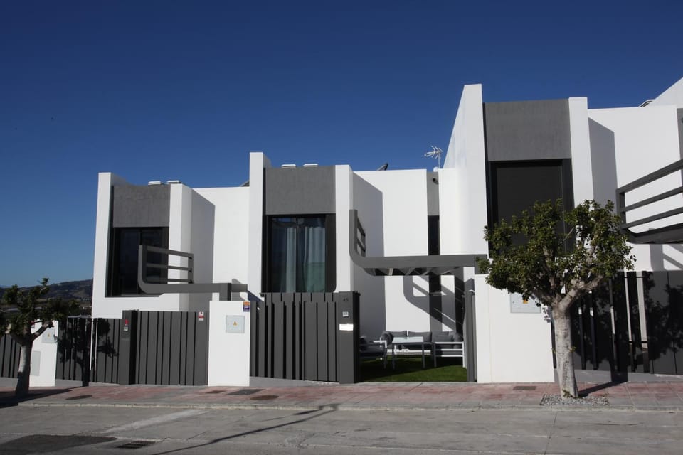 Property building, Facade/entrance, Street view