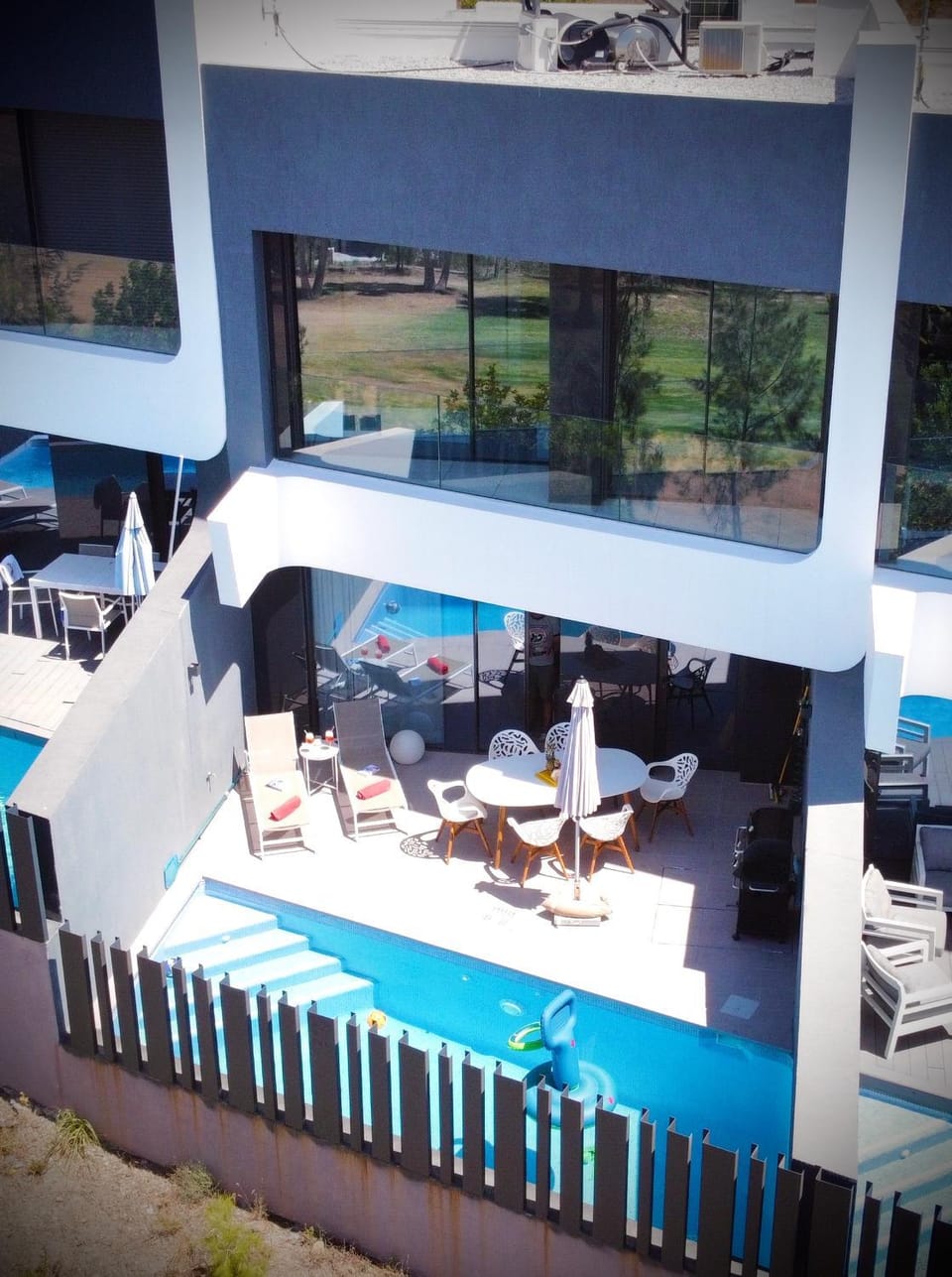 Property building, Balcony/Terrace, Swimming pool