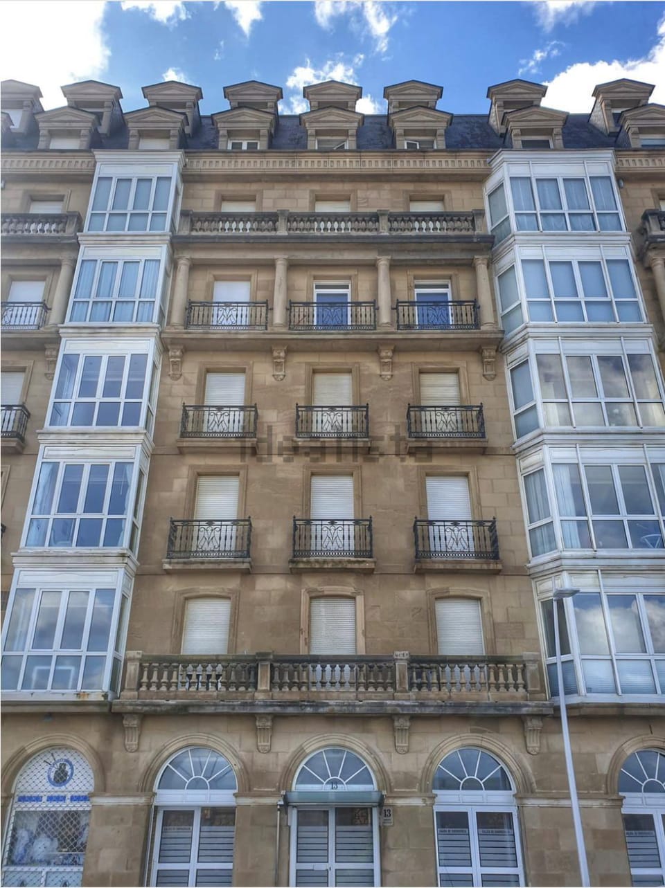 Property building, Facade/entrance