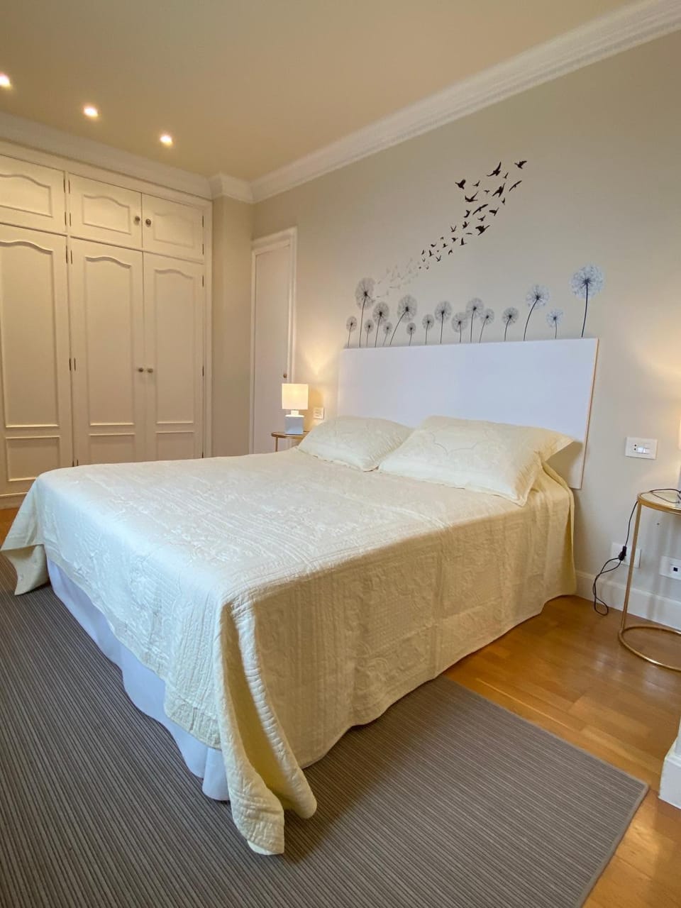 Bed, Photo of the whole room, Bedroom, hair dresser, storage, wardrobe