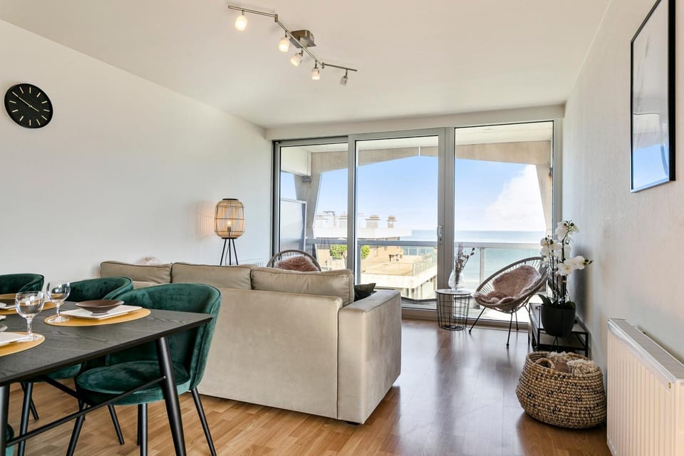 Seating area, Sea view