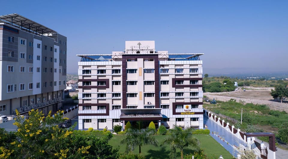 Property building, Day