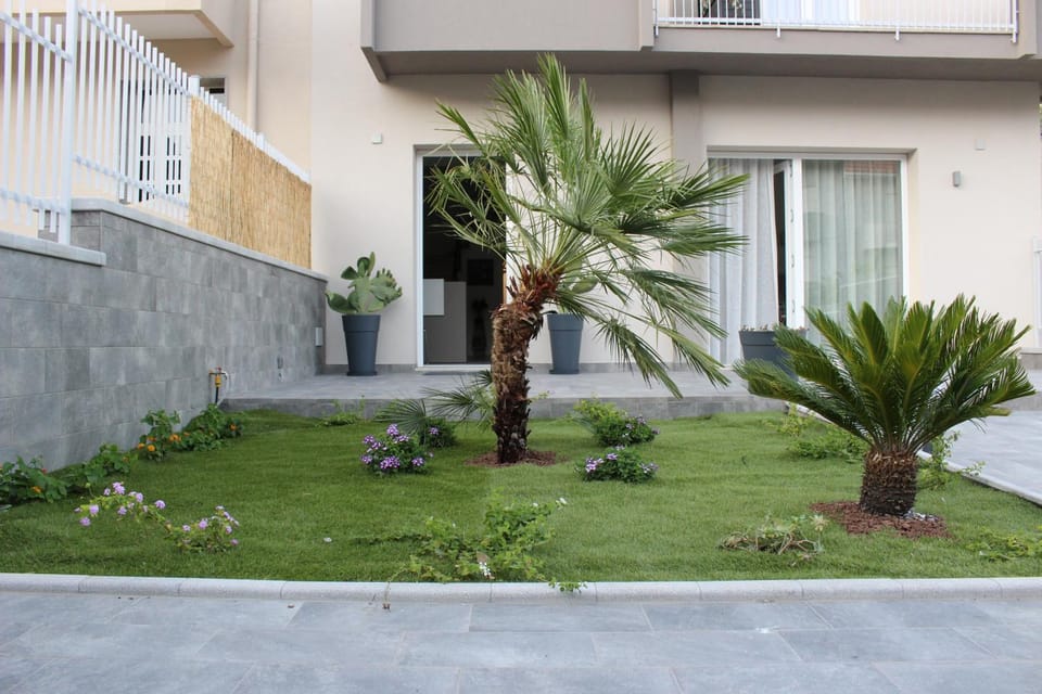 Garden, Garden view