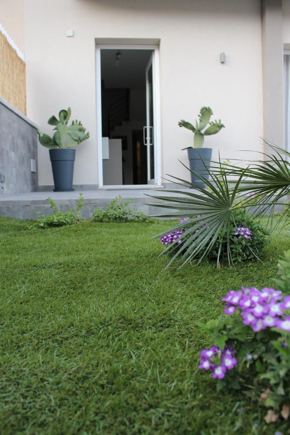 Facade/entrance, Garden