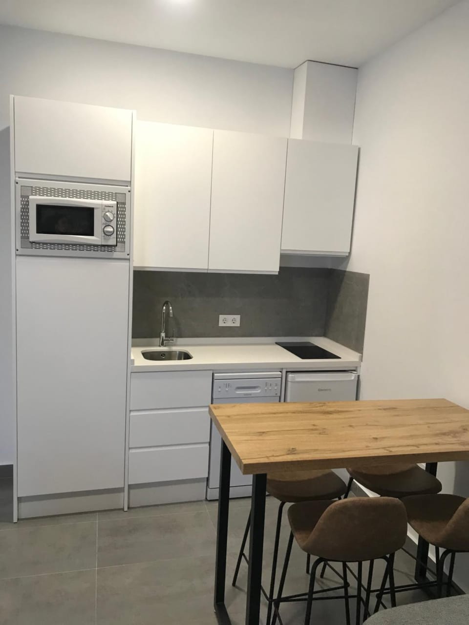 Kitchen or kitchenette