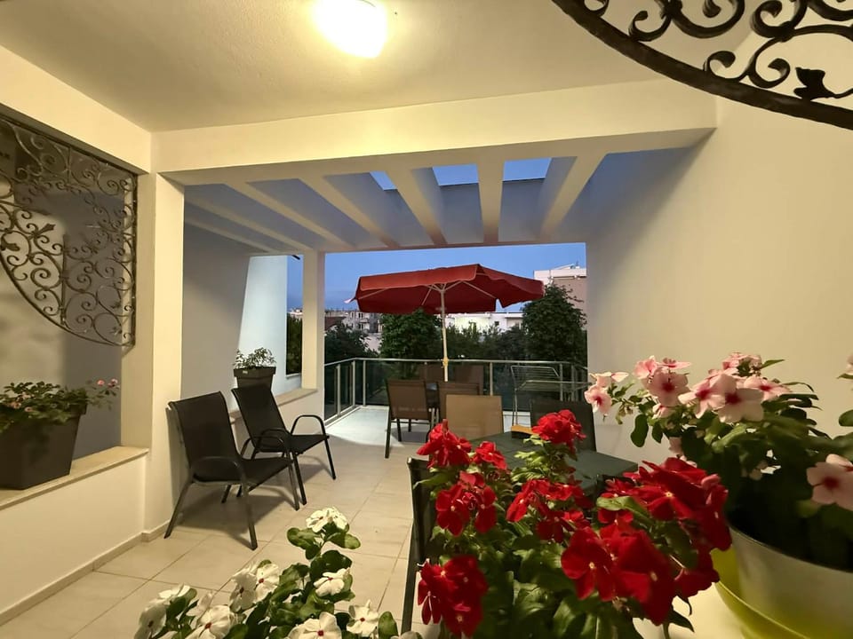 View (from property/room), Balcony/Terrace
